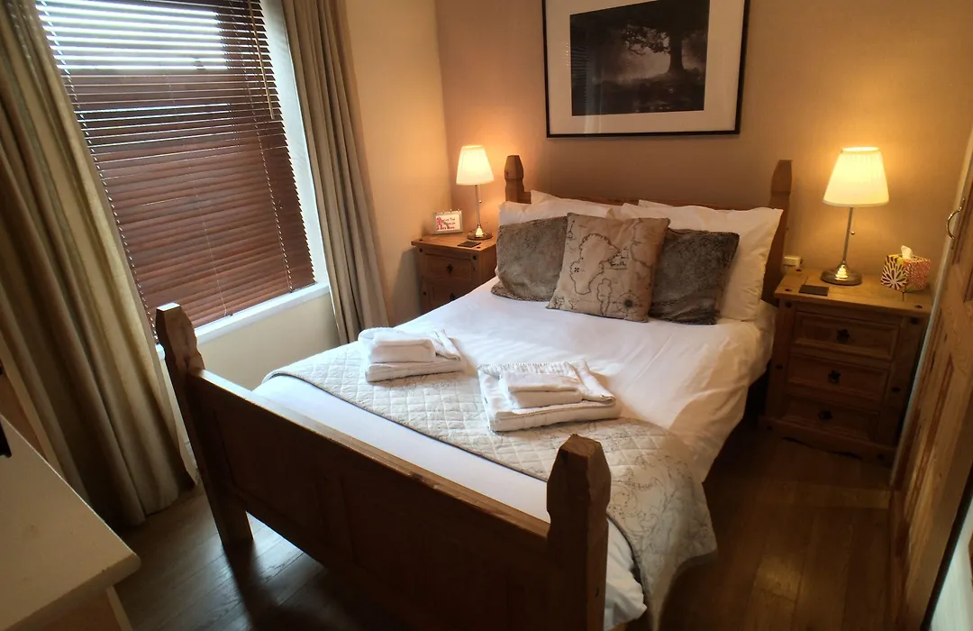 Ty Rosa Rooms-1