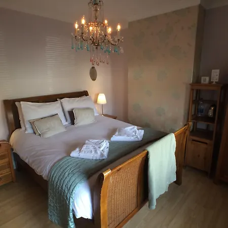 Ty Rosa Rooms-2